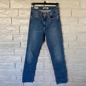 724 High Rise Straight Levi's W26 L30